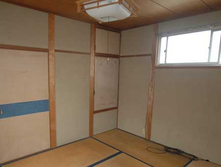 和室 畳 を洋室風にする じゅらく壁の和室の壁にクロスを貼る1 Diyリフォーム入門
